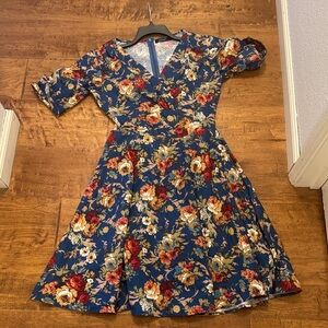 Roosey 1950’s Floral V-Neck Dress - Blue and Red